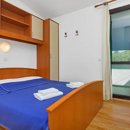 Apartmani Cico Gdinj Exterior photo