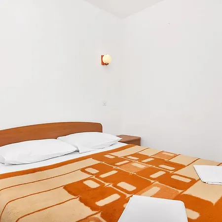 Apartmani Cico Gdinj Exterior photo