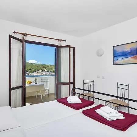 Apartmani Cico Gdinj Exterior photo