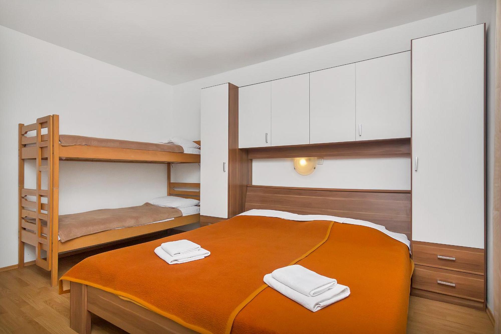 Cico Apartament Gdinj